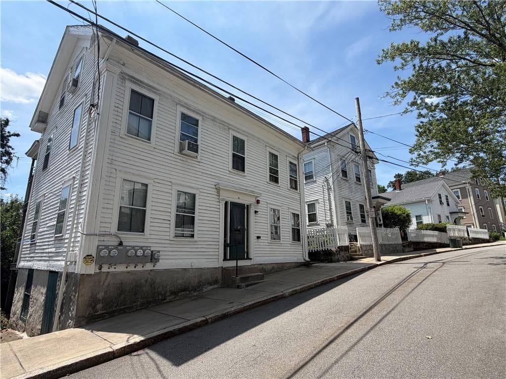42 84 Church Street photo 18
