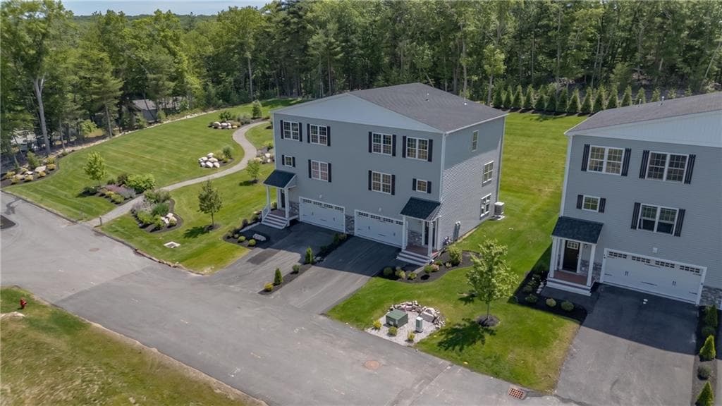 2 Old County Village Road UNIT B