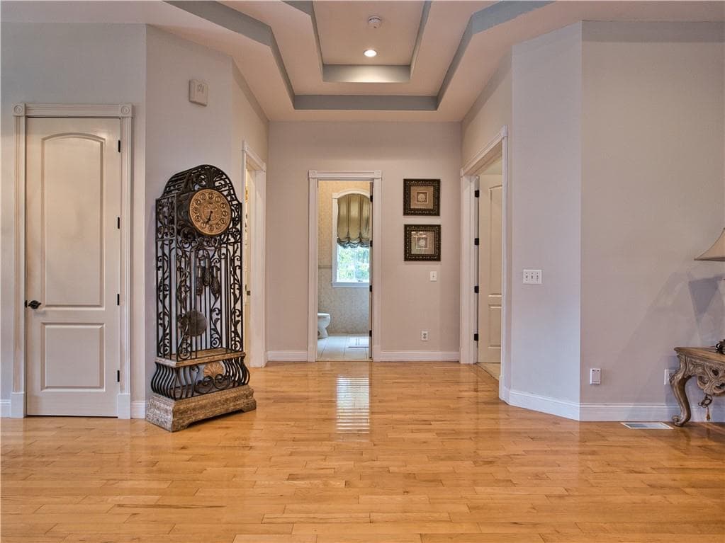 51 W Ridge Drive photo 10