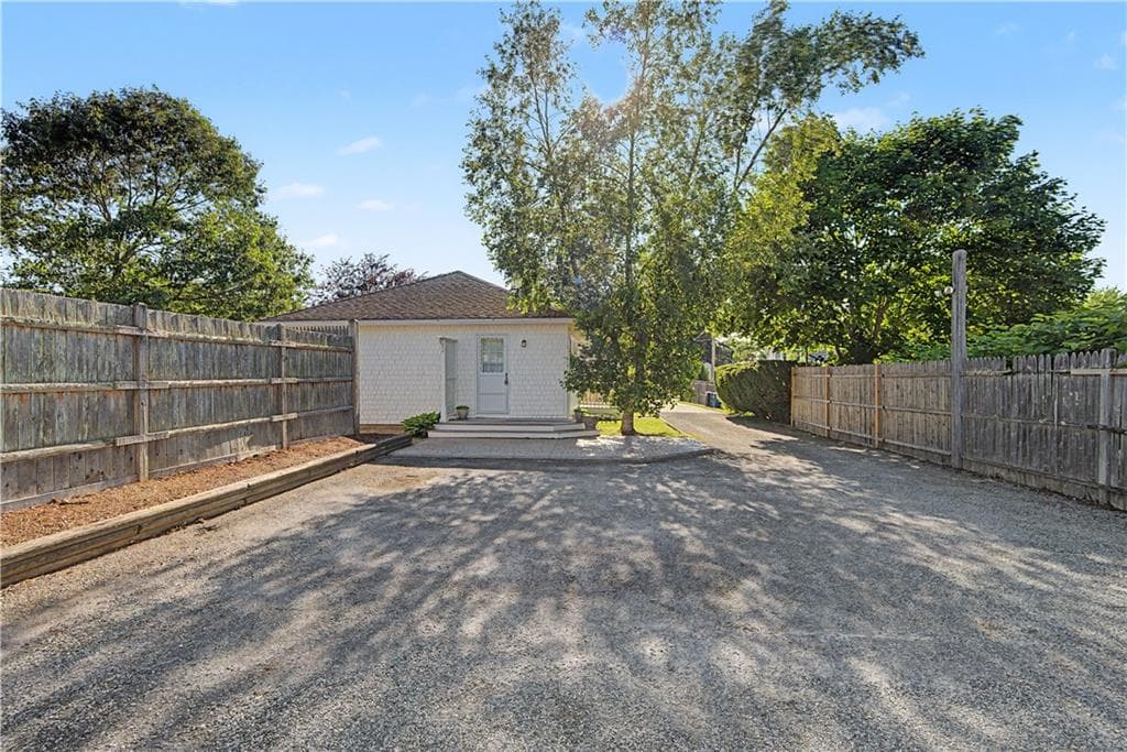 137 A Kingstown Road photo 13