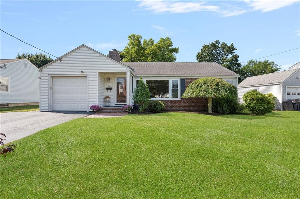 165 Garden City Drive