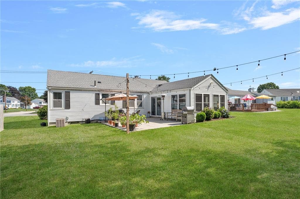 165 Garden City Drive photo 33
