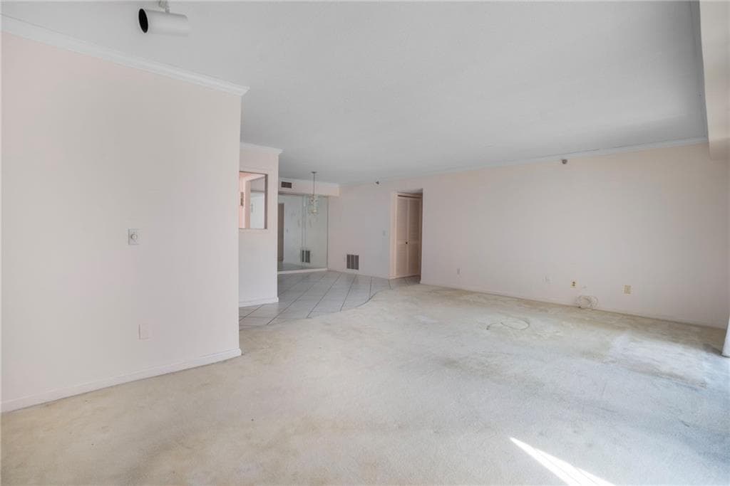 200 Hoffman Avenue UNIT 402 photo 13