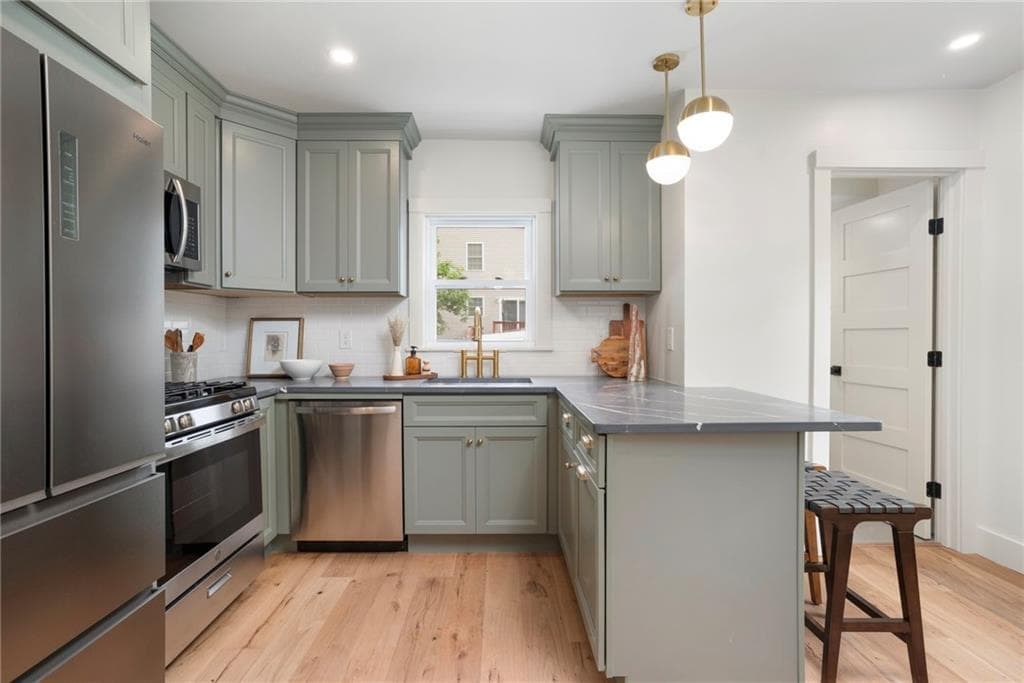 54 56 Grand View Street photo 14