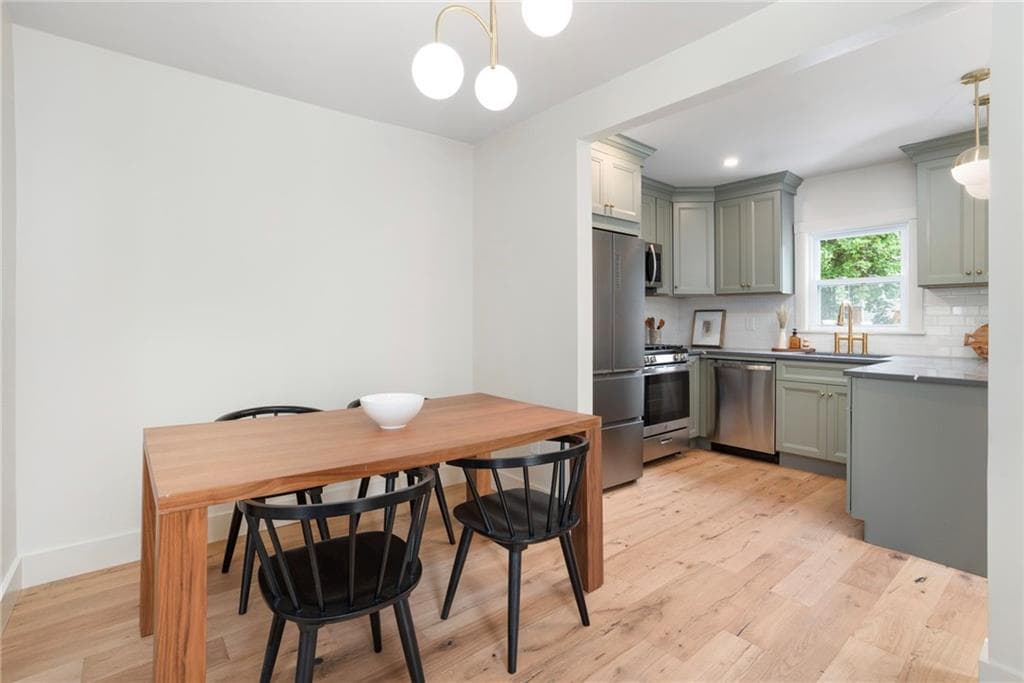 54 56 Grand View Street photo 11