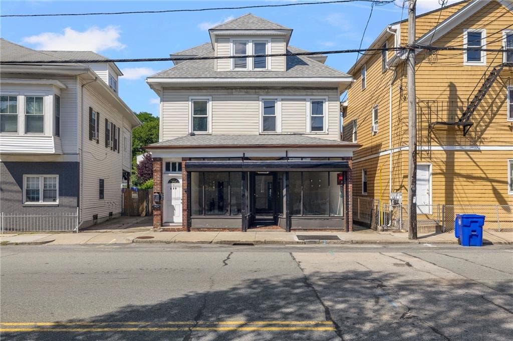 559 Branch Avenue