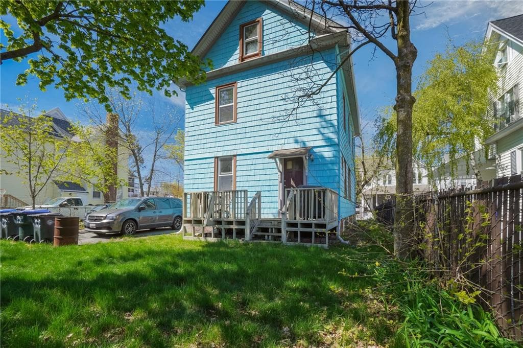 Multi Family at 98 Andem St. Street, Providence, photo 5 of 50
