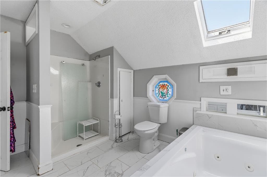 25 Hoppin Avenue photo 17
