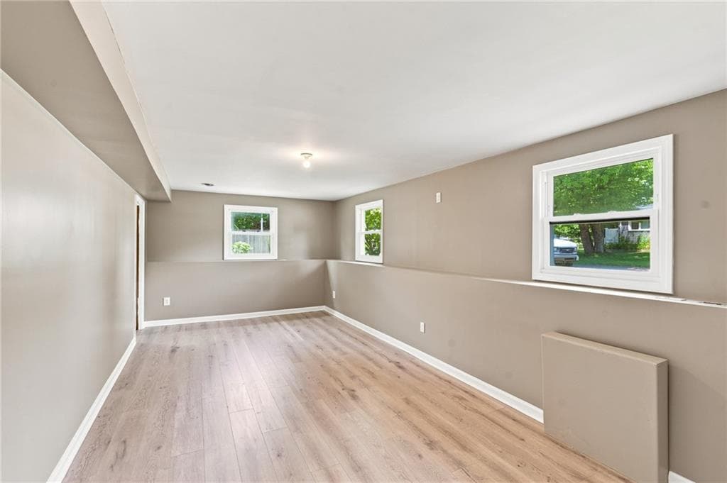 Single Family Residence at 53 Buena Vista Avenue, Warwick, photo 23 of 34