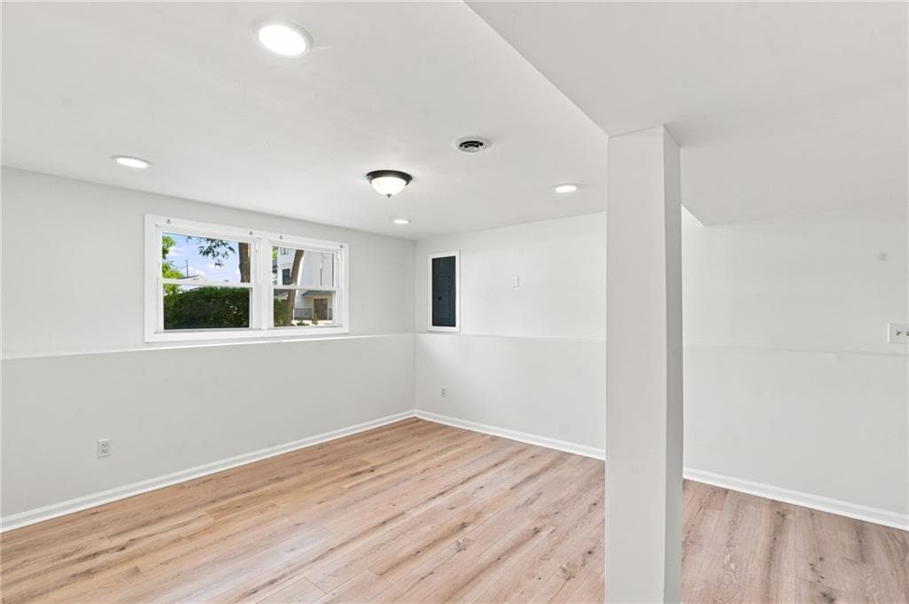 Single Family Residence at 53 Buena Vista Avenue, Warwick, photo 27 of 34