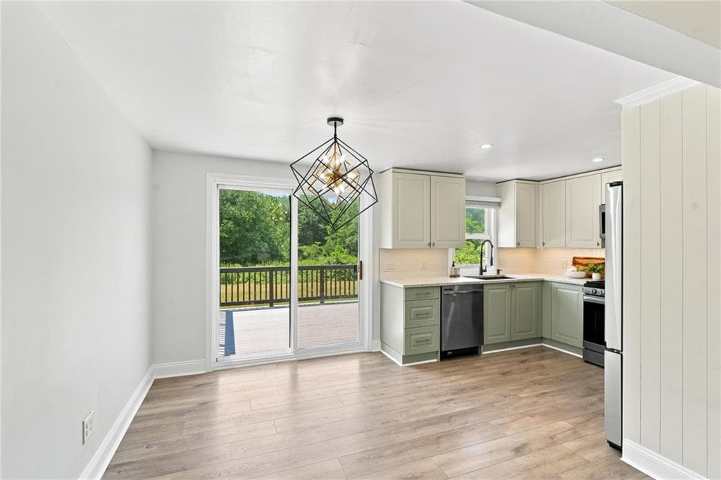 Single Family Residence at 53 Buena Vista Avenue, Warwick, photo 5 of 34