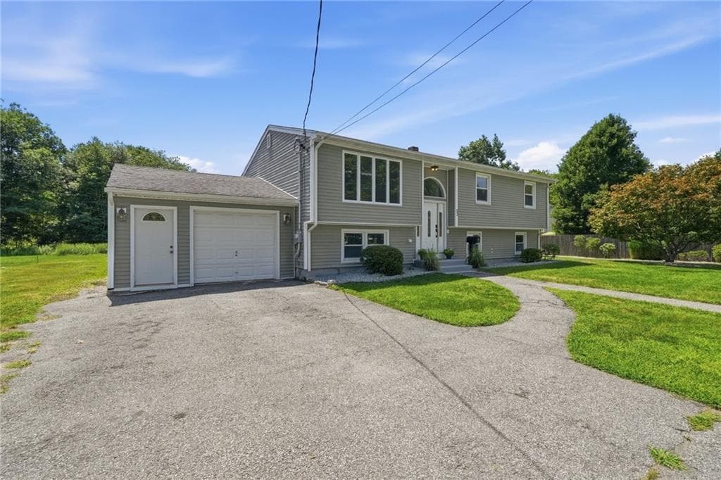 Single Family Residence at 53 Buena Vista Avenue, Warwick, photo 31 of 34