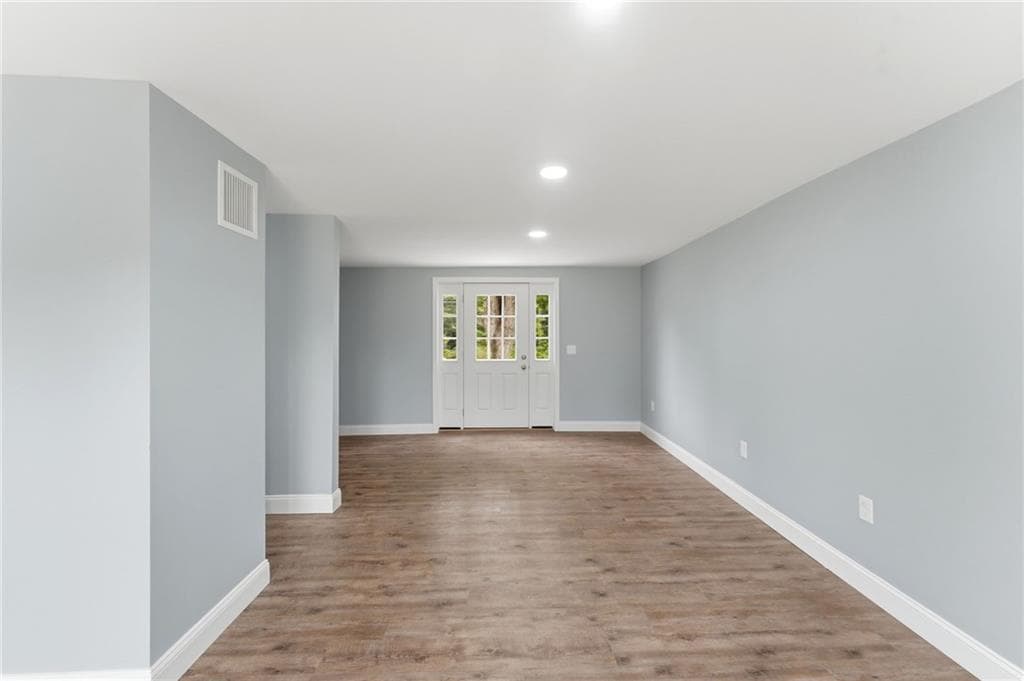 Single Family Residence at 109 Hudson Pond Road, West Greenwich, photo 10 of 44