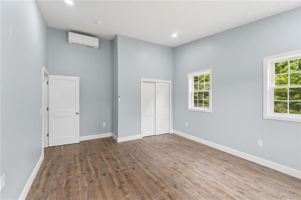 Single Family Residence at 109 Hudson Pond Road, West Greenwich, photo 14 of 44