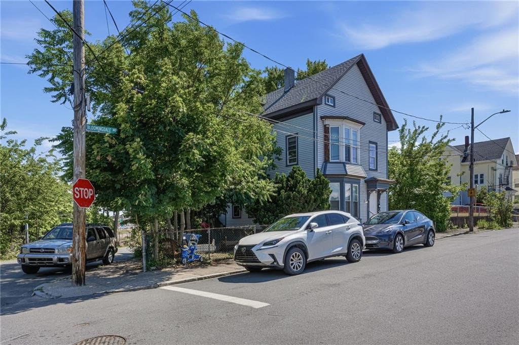 6 Bloomingdale Avenue photo 15