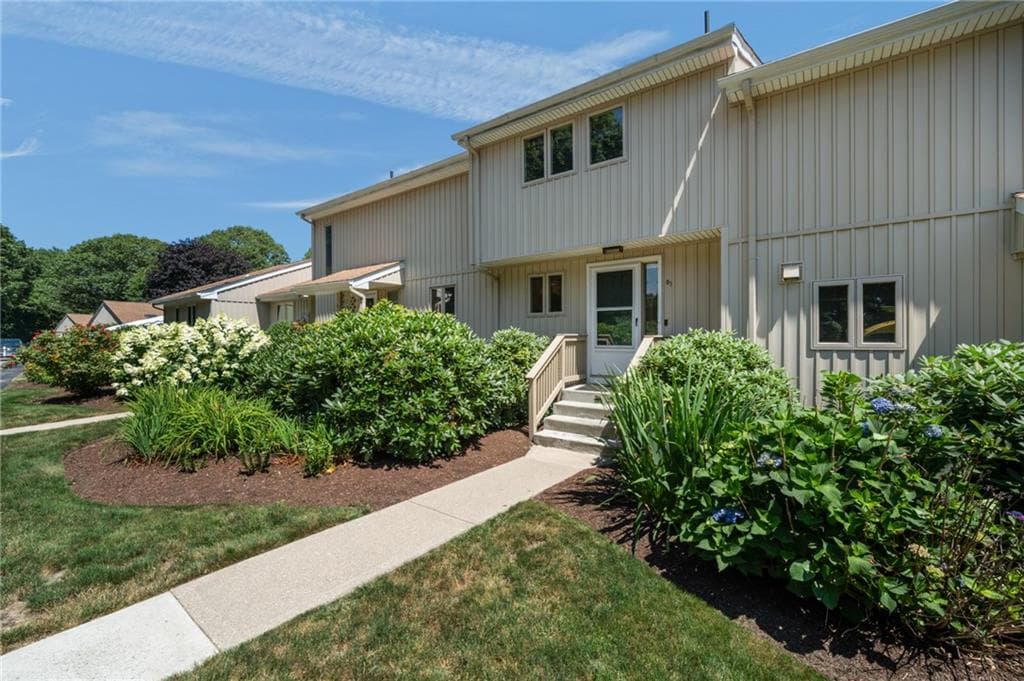 335 South Pier Road Road UNIT 3B