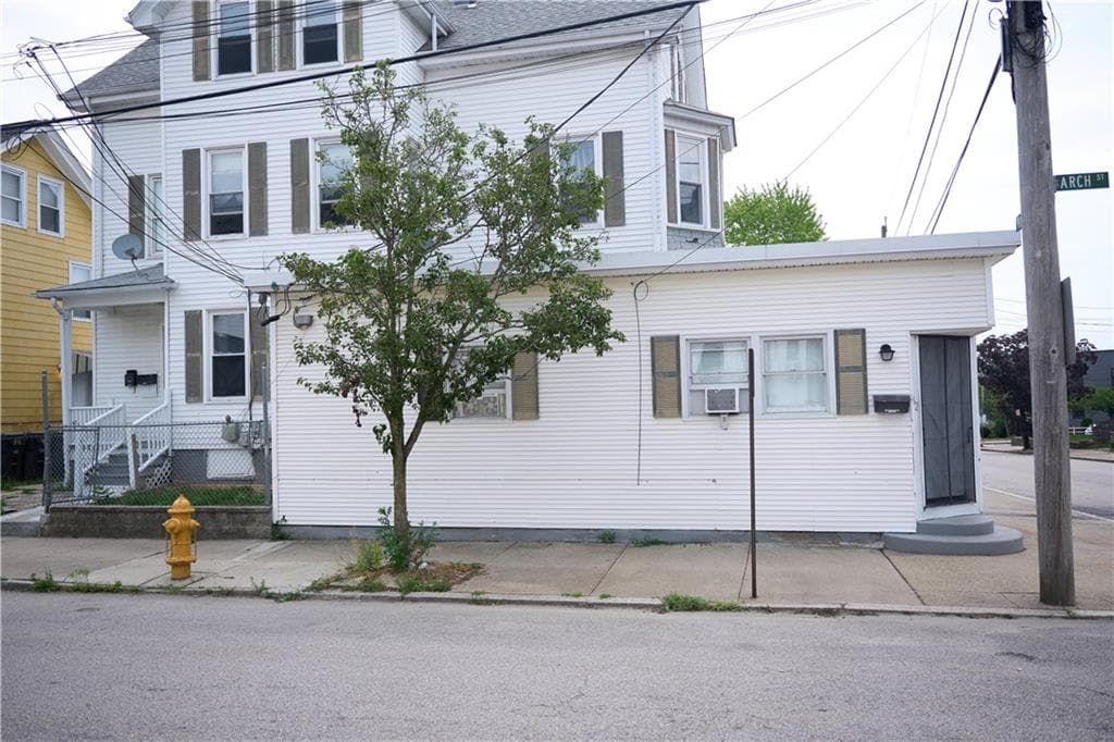 146 148 Pond Street photo 3
