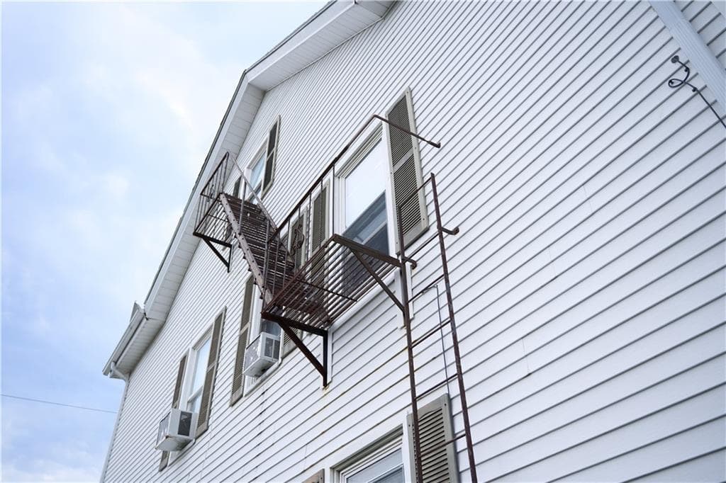 146 148 Pond Street photo 5
