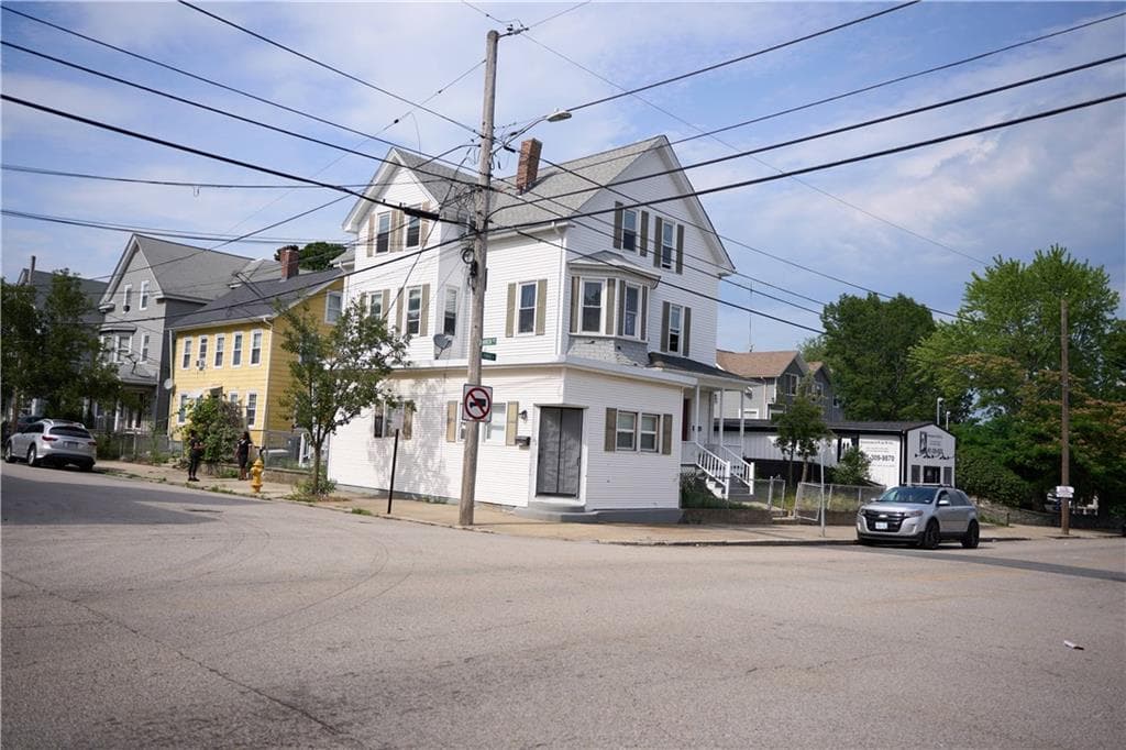 146 148 Pond Street photo 4
