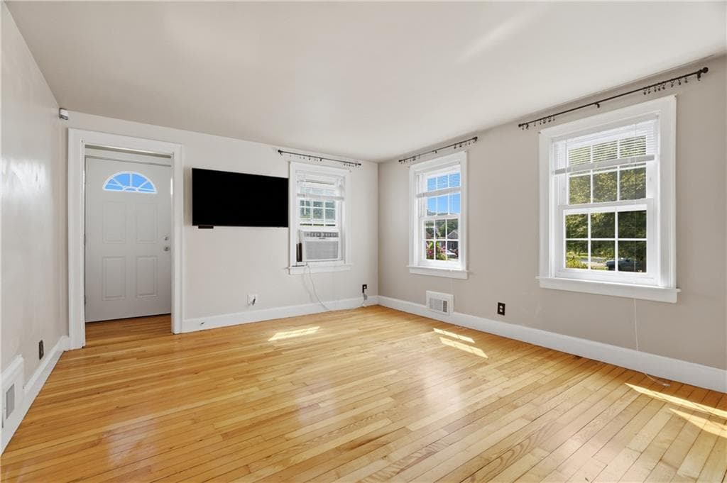 74 Macarthur Road photo 11