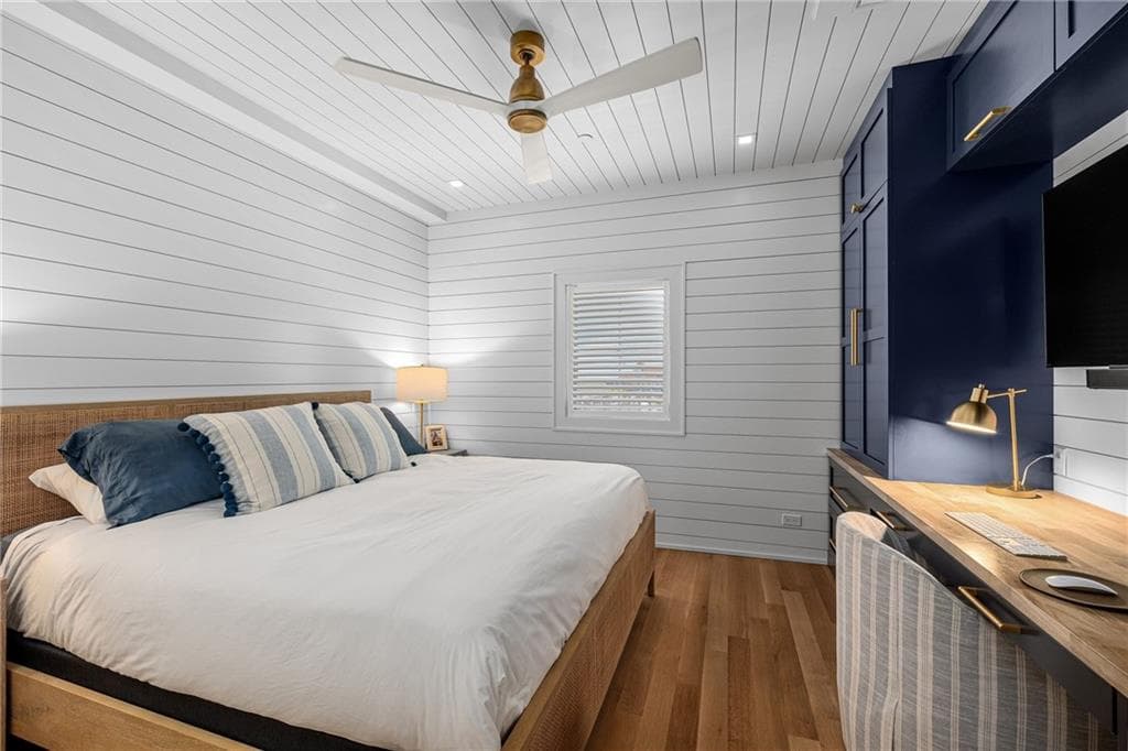 Commercial at 212 Water Street, Block Island, photo 24 of 48