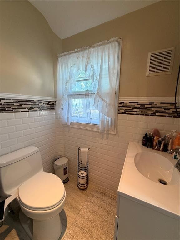 58 Surf Avenue photo 10
