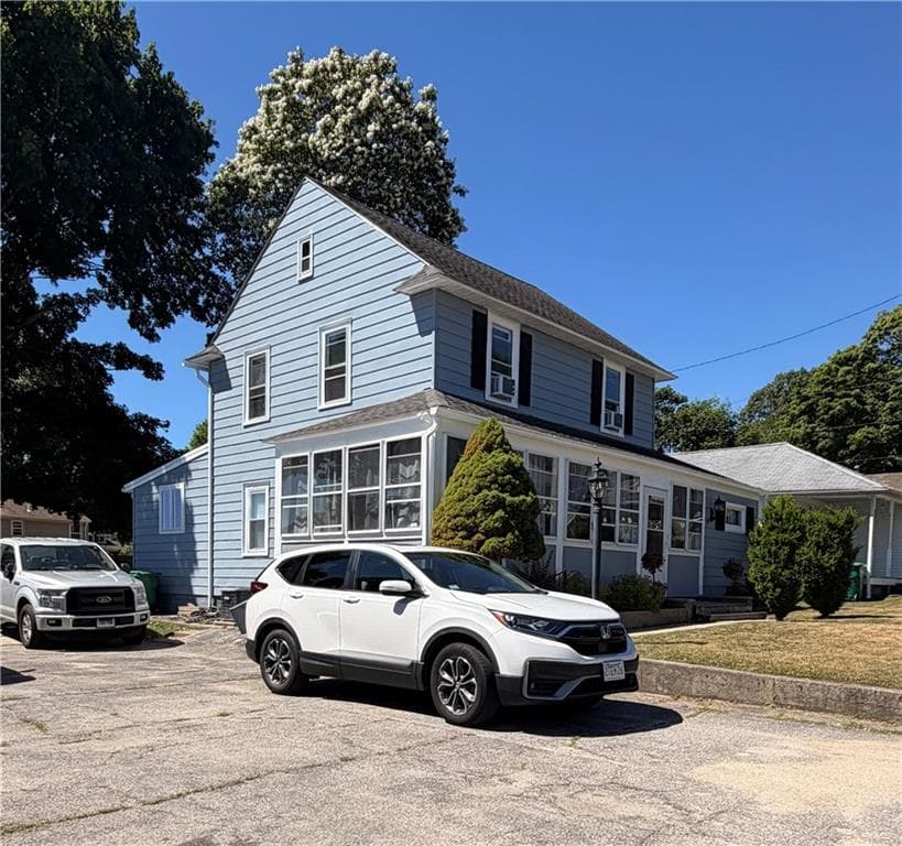 58 Surf Avenue photo 19