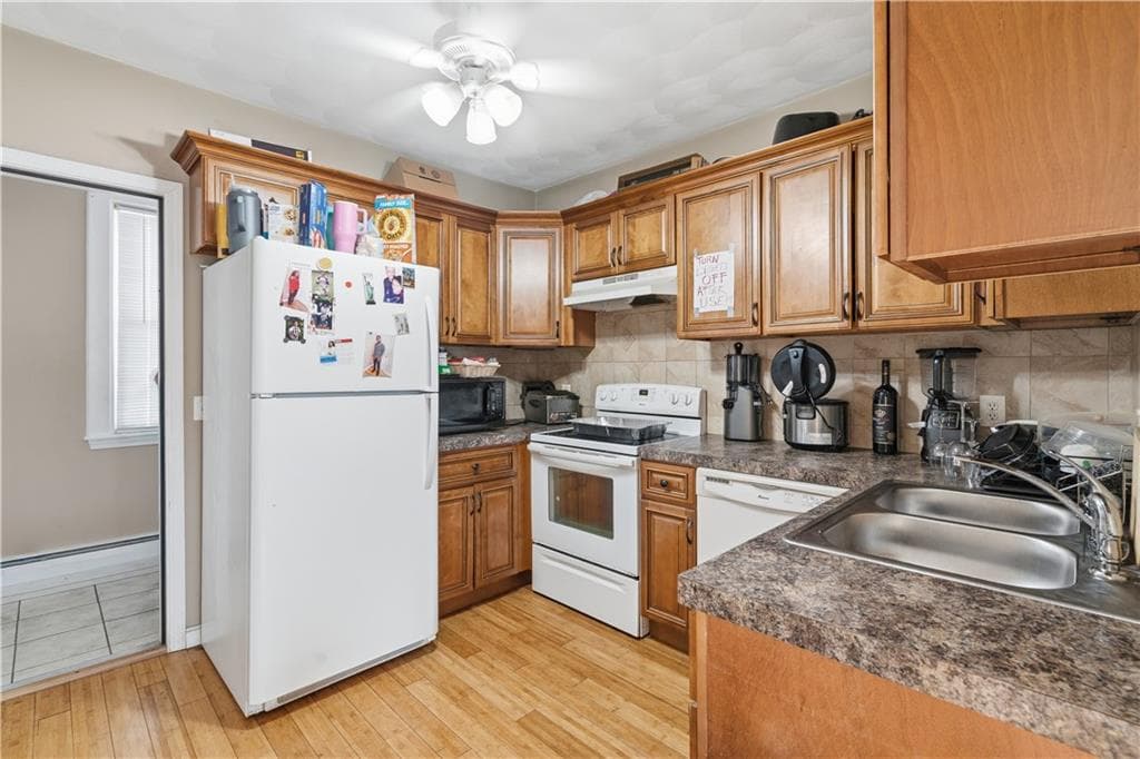 Multi Family at 620 Killingly Street, Johnston, photo 23 of 33