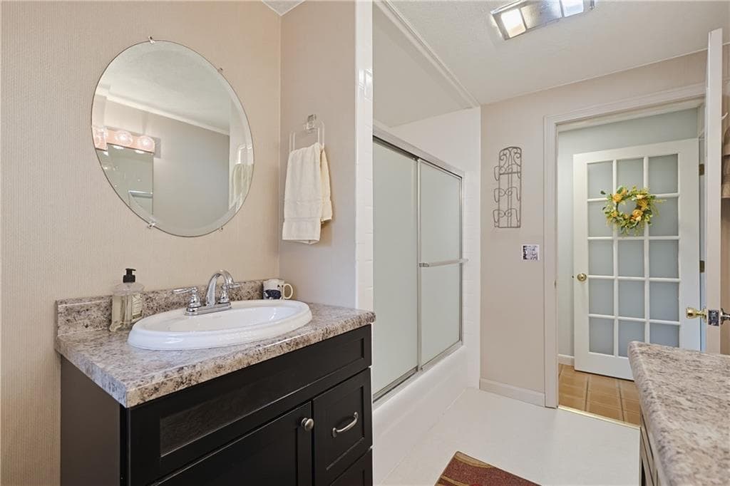 339 Tremont Street photo 25