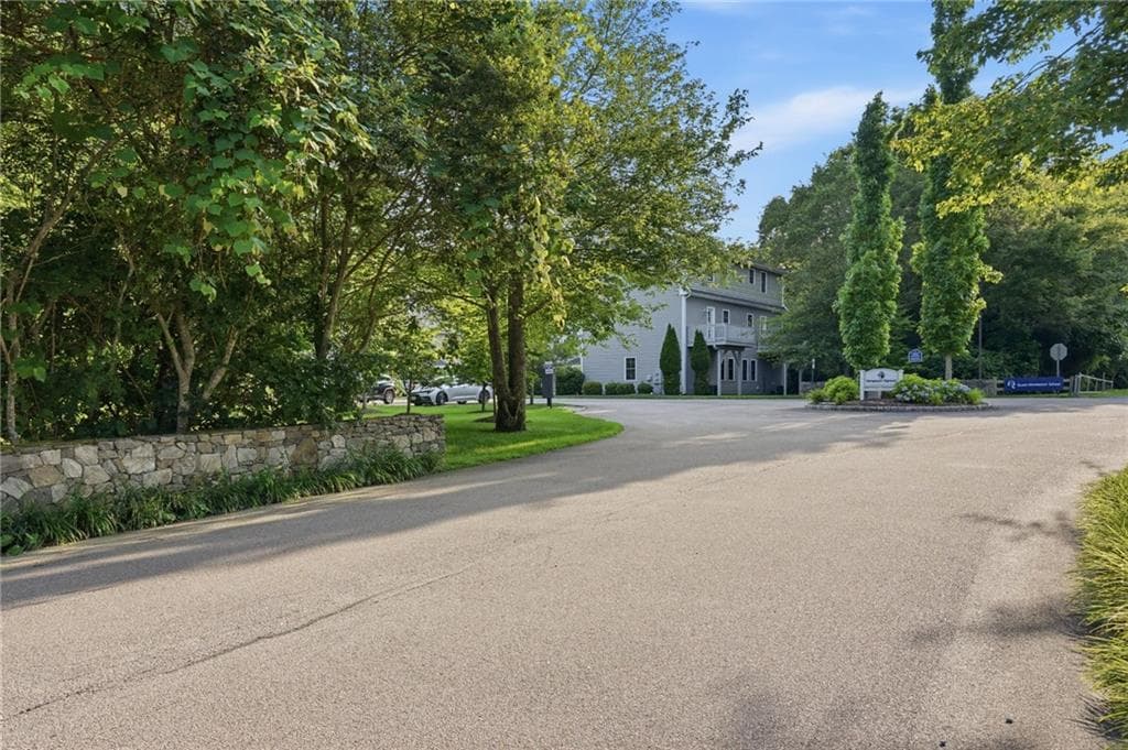 12 Park Avenue UNIT 8 photo 4
