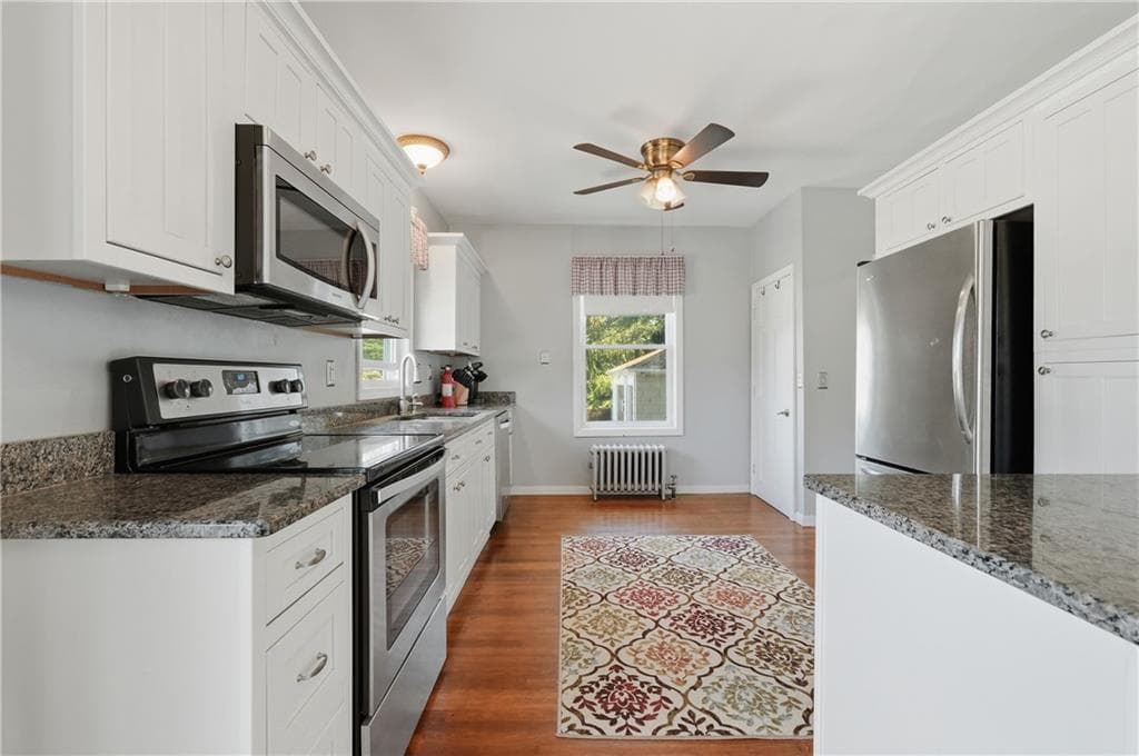 Single Family Residence at 236 Becker Avenue, East Providence, photo 8 of 50