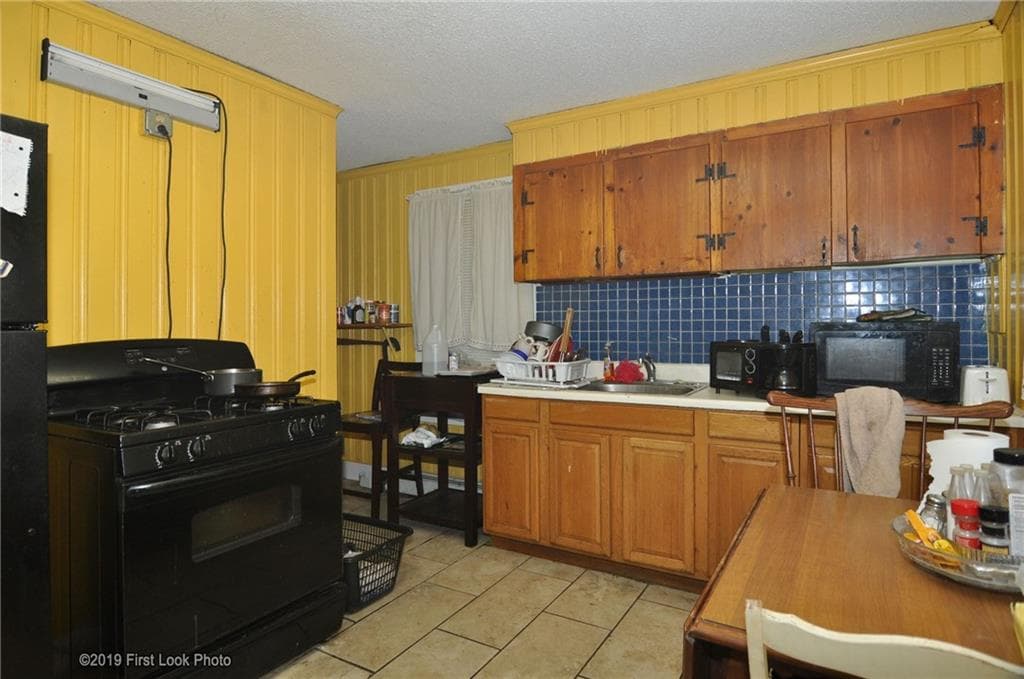 167 2nd Avenue photo 23