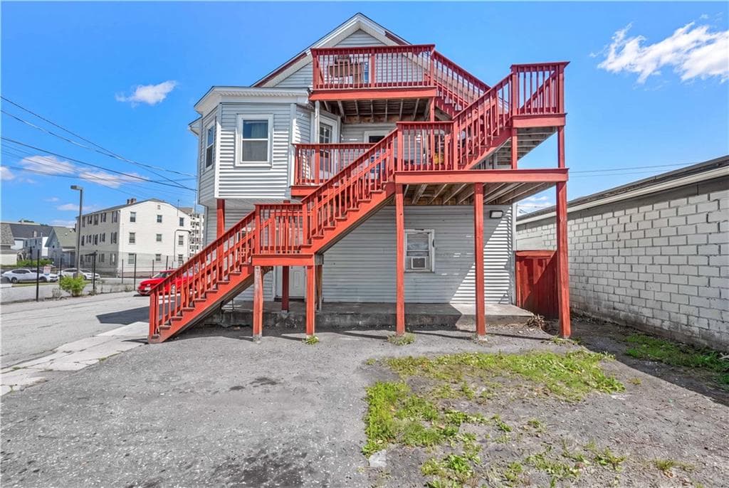 71 Roberts Street photo 46