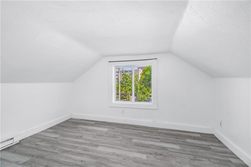71 Roberts Street photo 13