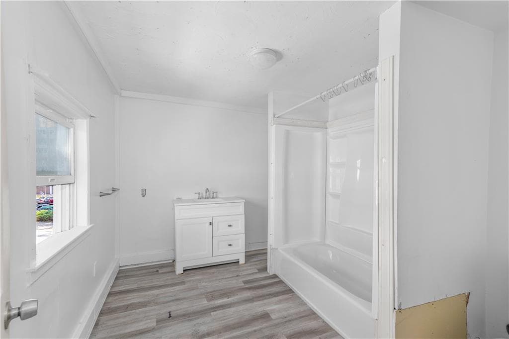71 Roberts Street photo 8