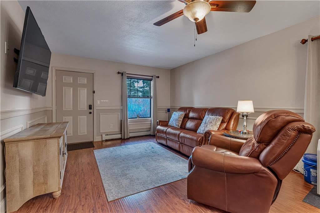 Condominium at 444 Woodward Road UNIT 2, North Providence, photo 2 of 29