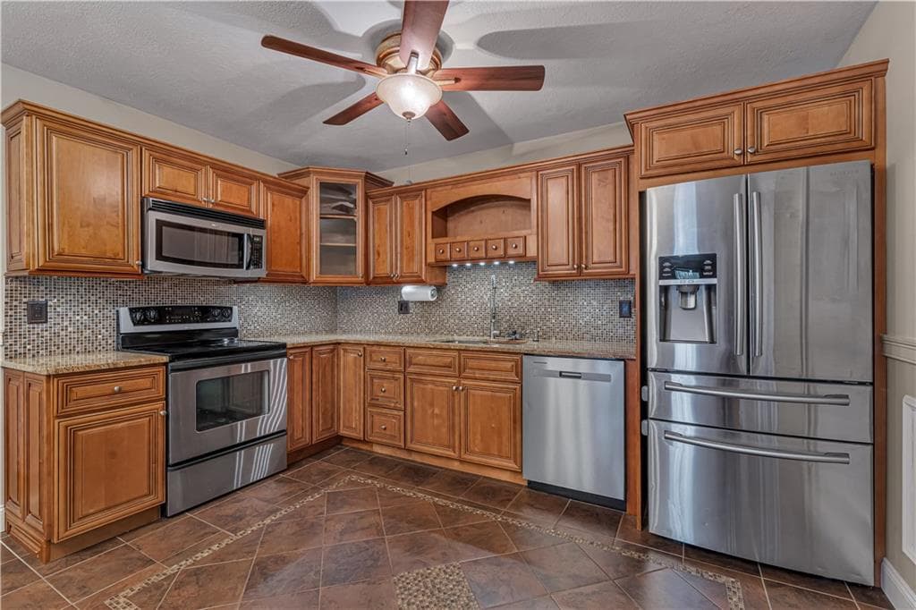Condominium at 444 Woodward Road UNIT 2, North Providence, photo 6 of 29