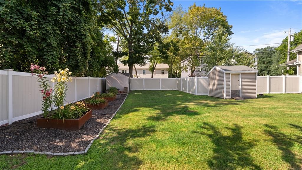 Single Family Residence at 344 Point Avenue, Warwick, photo 37 of 45