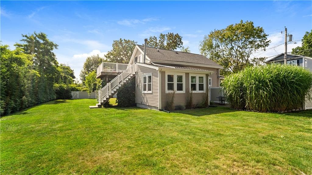 Single Family Residence at 344 Point Avenue, Warwick, photo 35 of 45