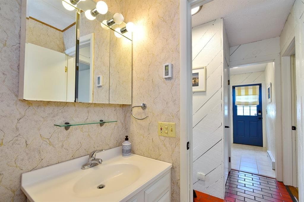 24 Redwood Drive photo 12
