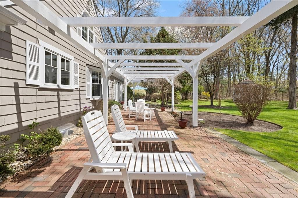 230 Kirby Avenue photo 43