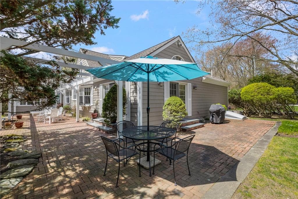 230 Kirby Avenue photo 45