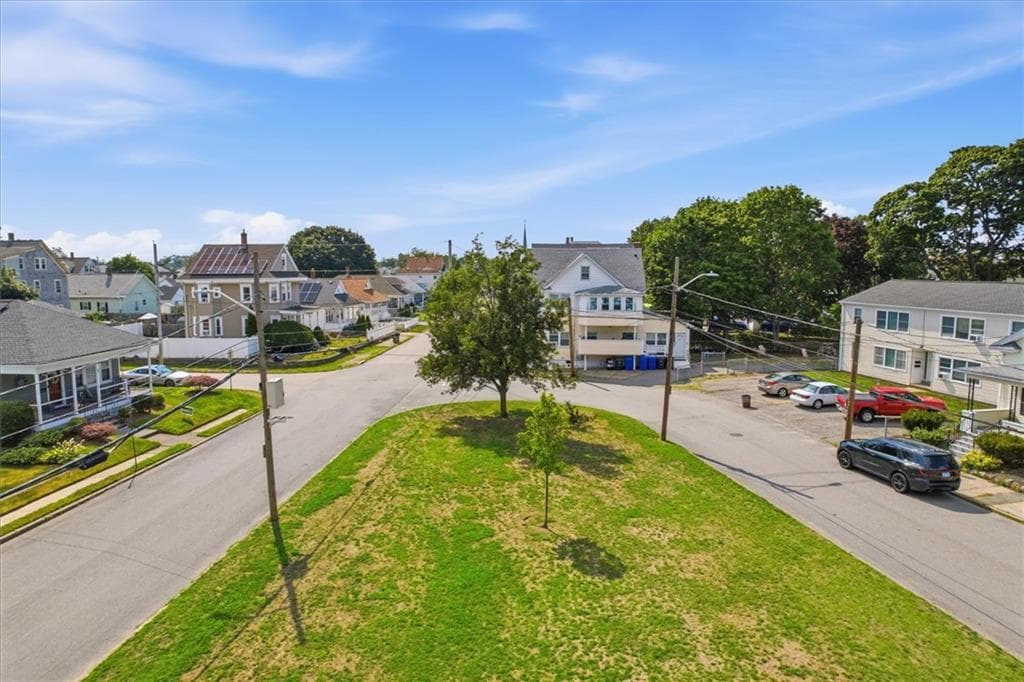 44 Warwick Road photo 2