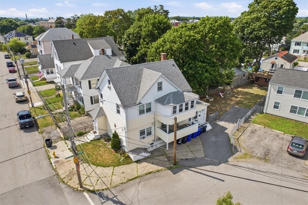 44 Warwick Road photo 3