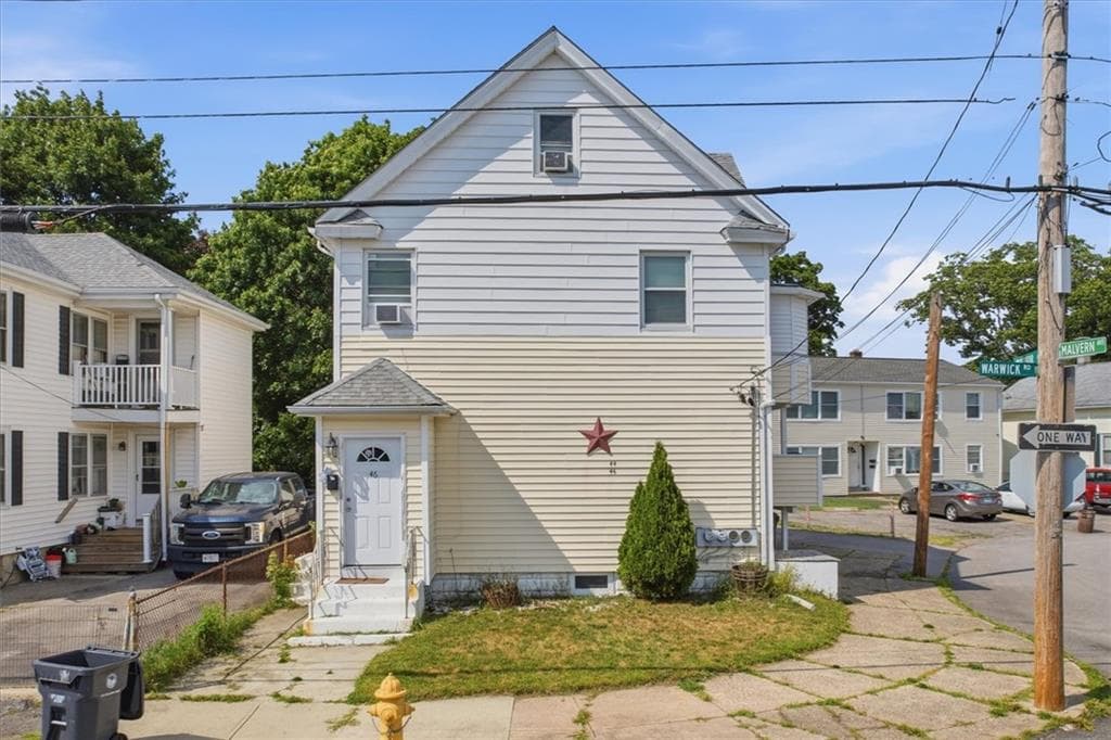 44 Warwick Road