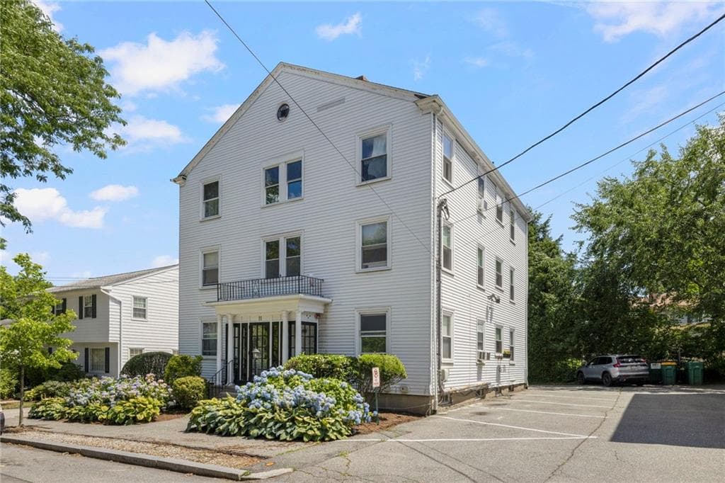 11 North Avenue UNIT 7 photo 2