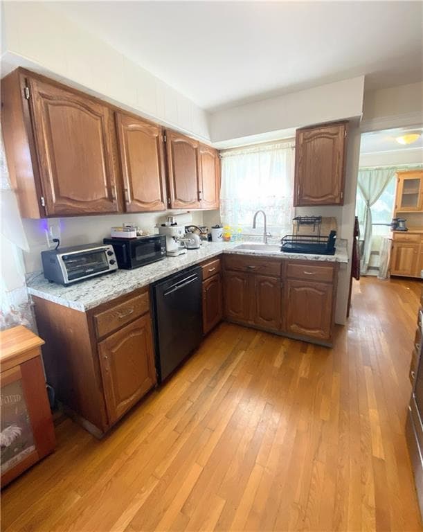 128 Fern Street photo 10