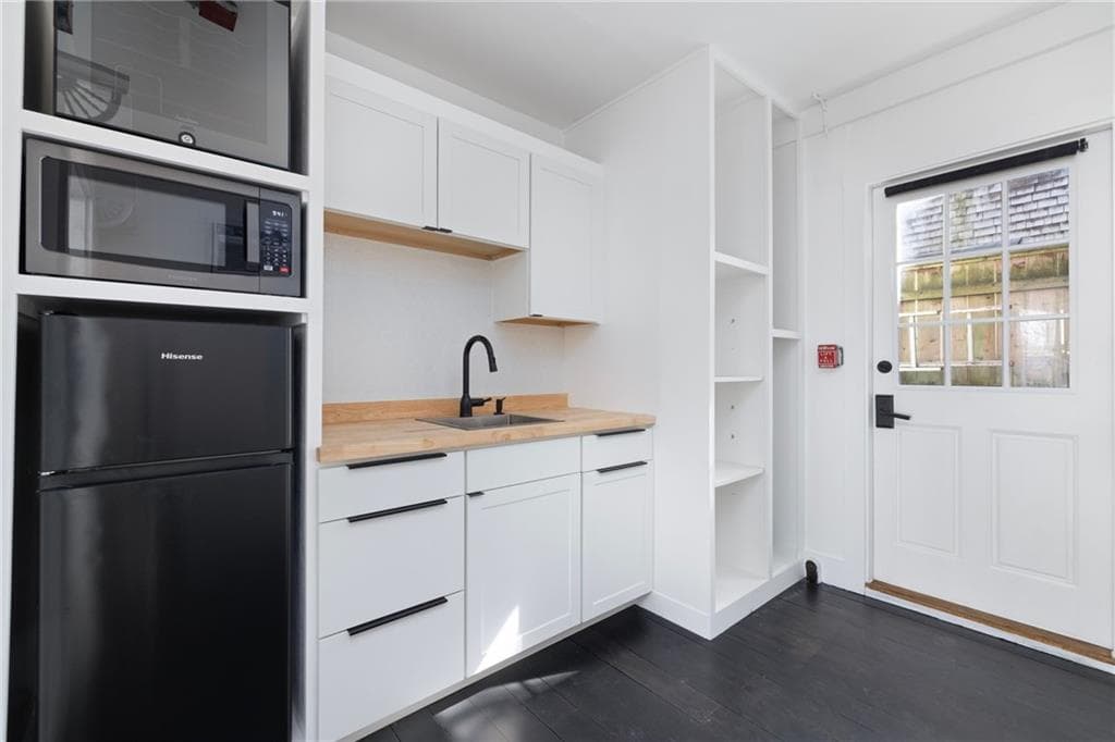Commercial at 138 Spring Street UNIT 1, Newport, photo 22 of 26