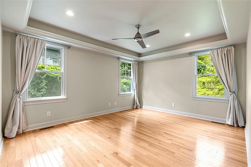 406 Blackstone Boulevard photo 23