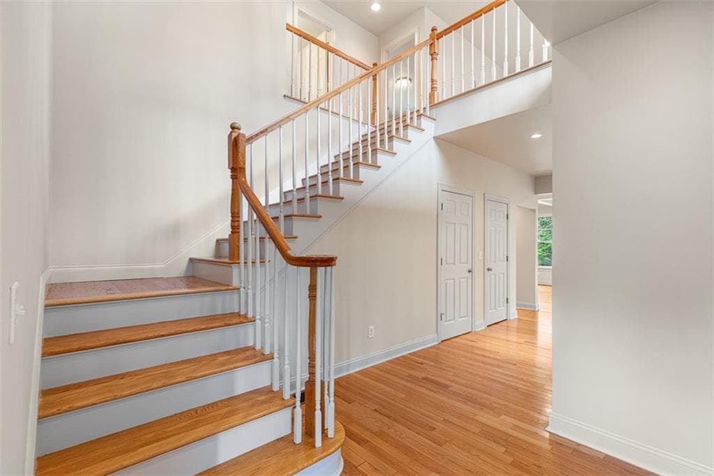 406 Blackstone Boulevard photo 7